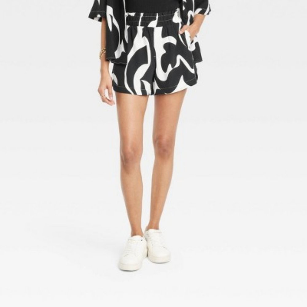 High Waist Marble Shorts with Pockets
